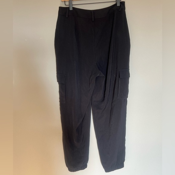 Intempo Joggers Pants Women’s Size 12 Black Cargo Elastic Ankle Side Pockets - Picture 3 of 8